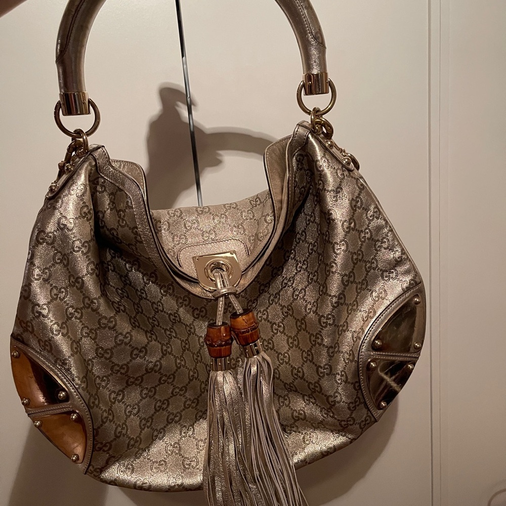 Gucci GG Signature Indy Large - Picture 11 of 16